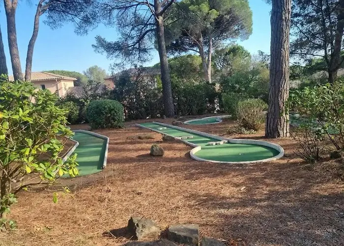 Апартаменты De Tennis Piscine Aire De Jeux Сен-Рафаэль