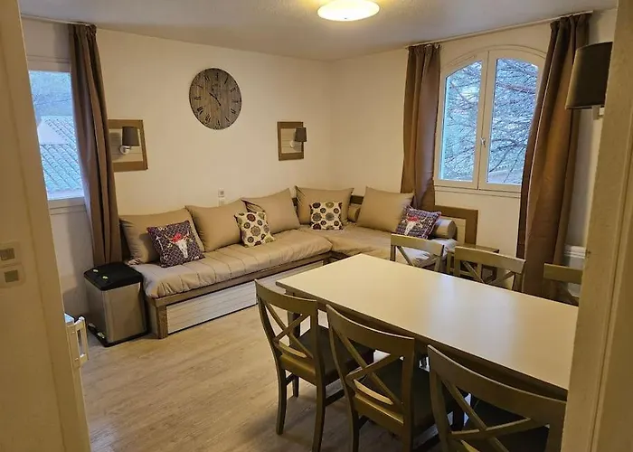 De Tennis Piscine Aire De Jeux